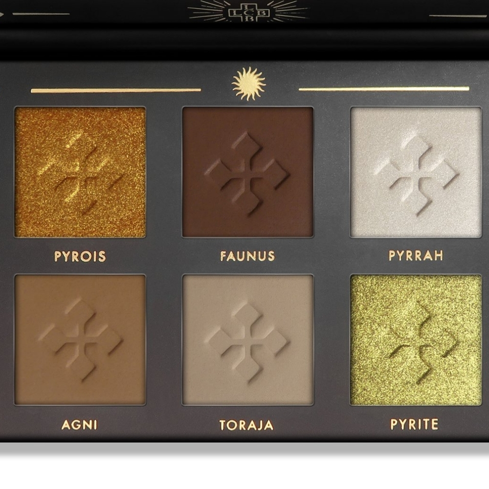 Lovecraft beauty eyeshadow palette - Picture 2 of 6
